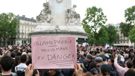 «Brigades d’autodéfense contre l’islamophobie» : quand un collaborateur LFI veut ressusciter les milices