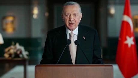 Erdoğan'dan bayram mesajında 'CHP' yorumu: 'Üzüntü duyuyoruz, yanlışta ısrar son bulmalı'