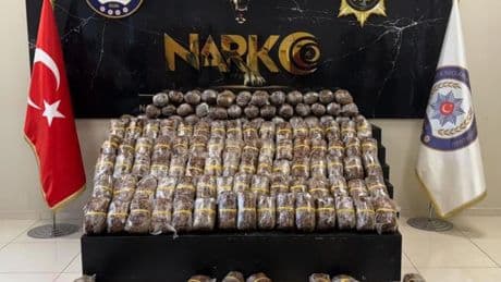 84 kilo 460 gram esrar ele geçirildi: 2 tutuklama