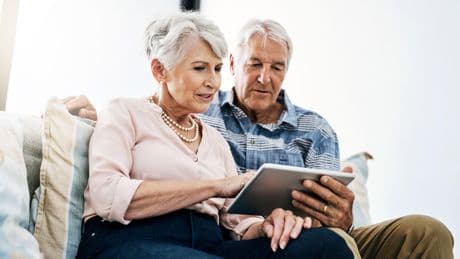 Hilfe im Alltag: Tablet für Senioren: Diese Gründe sprechen für die Anschaffung eines mobilen PCs