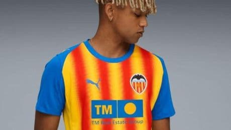 ¡Vuelve la 'Senyera'! Filtrada la tercera equipación del Valencia