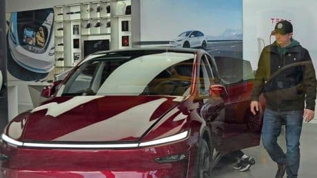 Tesla komt ergste beursleed te boven: ’Schrijf bouwer van elektrische auto’s niet te vroeg af’
