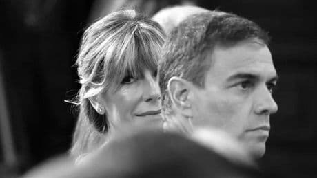 Sánchez debe una explicación sobre las saunas de la familia de su mujer