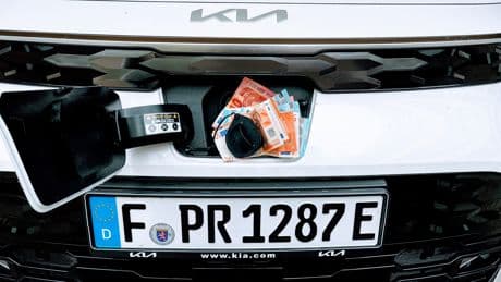 E-Auto-Laderekord für Deutschland: Diesen Pokal wollen wir nicht!