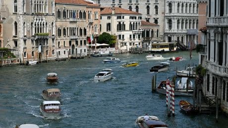 With Bezos Wedding, Venice Braces for Love in the Time of Tech Billionaires