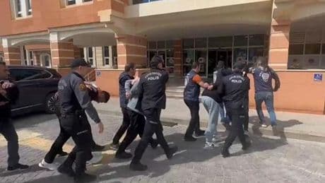 4 ilde ikinci dalga "örgütlü nitelikli dolandırıcılık ve yasa dışı bahis" operasyonu düzenlendi