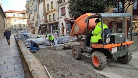 La jornada laboral tardará hasta 30 años en bajar a 37,5 horas semanales sin una ley que la reduzca, según UGT