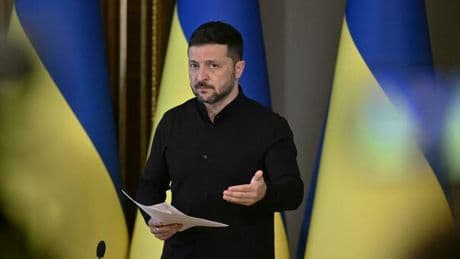Ucraina, i 3 pilastri della resistenza e gli aiuti di Europa e Usa che rallentano il default (ma il consenso cala)