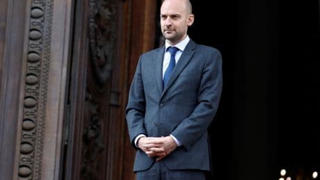 La relation entre la France et l’Algérie reste «totalement gelée», déplore le chef de la diplomatie française