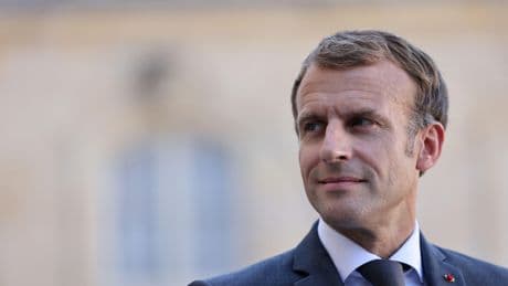 Macron sfida Washington: la Francia convoca l’ambasciatore Usa dopo le accuse su antisemitismo e Palestina