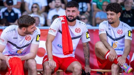 Österreich-Trainingslager - Dieser Mainzer rennt in Tirol um seine Zukunft!
