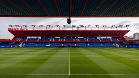 El Barça piensa en el Johan Cruyff para jugar ante el Valencia