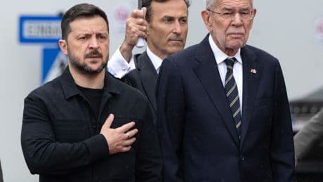 La extrema derecha se revuelve en Austria por la visita de Zelenski: "Es una amenaza para la neutralidad del país"