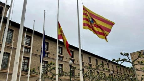 Aragón decreta tres días de luto oficial por la muerte de Javier Lambán: "Fue un trabajador absolutamente infatigable"