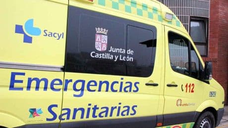 Muere tras un accidente fatal en un pueblo de la provincia de León: la víctima salió despedida de su coche