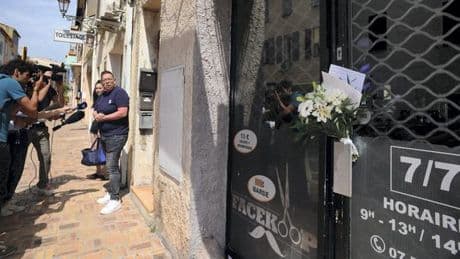 « J’ai sali mon âme, mais putain, les Français, réveillez-vous ! » : ce que contiennent les vidéos de revendication du suspect de l’attentat raciste dans le Var