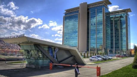 O bakanlıkta mesai saatleri değişiyor! Yurt, gençlik merkezi ve spor tesisi çalışanlarına 'esnek mesai' geliyor