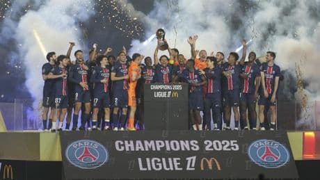 La mauvaise passe financière du football français