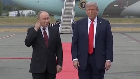 Putin'den 'Sivilleri öldürmeyi bırakacak mısınız?' sorusuna 'Duymadım' yanıtı