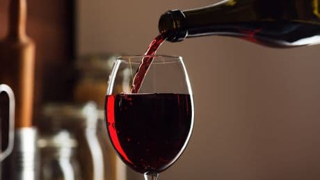 Hersteller ruft 3 Sorten Wein zurück: Flaschen können bersten