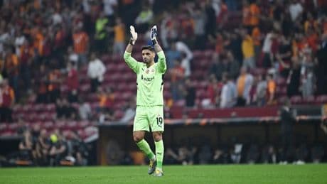Galatasaray'ın kalecisi Günay Güvenç maç sonu açıklamasında transferi açıkladı: Büyük ihtimalle gelecek
