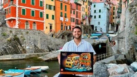 Dalla scatola alla realtà: il set Lego Italian Riviera approda nelle Cinque Terre