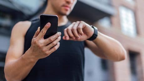 Draag jij een smartwatch, pas dan op voor deze ’dubieuze zaken’ om je pols