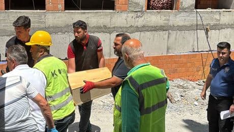 21 yaşındaki genç babasını silahla öldürdü