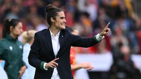 Coach Spaanse voetbalsters moet wijken na verloren EK-finale tegen Sarina Wiegman