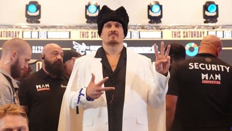 Oleksandr Usyk leaves Daniel Dubois baffled with four-word press conference message