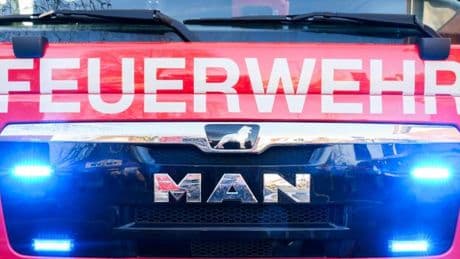 Feuer und Störer in Forensik – Polizei beendet Großeinsatz