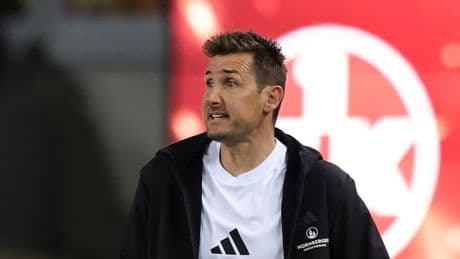 Relegation für den Club nur drei Punkte weg - Wie viel Attacke traut sich Klose?