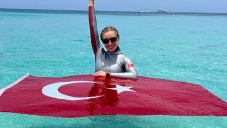 Şahika Ercümen, Dominika'da 3 altın madalya kazandı