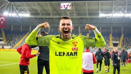 Göztepe'de Lis geçmişe sünger çekti
