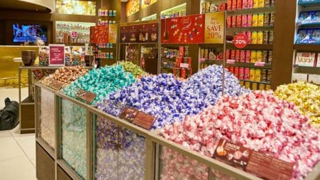 Dazi: Lindt &amp; Sprüngli potrebbe produrre i suoi coniglietti negli Usa