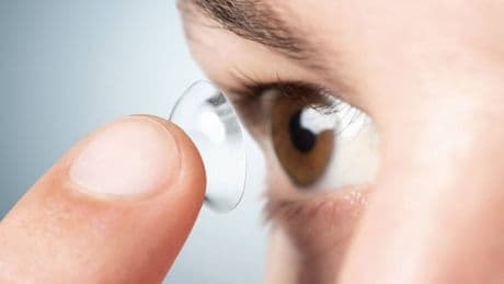 China afirma haber creado unas lentes de contacto que permiten ver hasta con los ojos cerrados