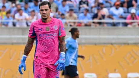 Mercato : Ederson vers un départ de Manchester City... pour laisser la place à Donnarumma ?