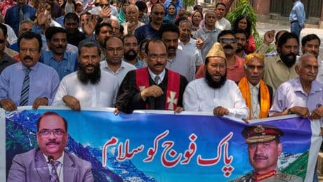 India and Pakistan ceasefire shaken by overnight border fighting in disputed Kashmir region
