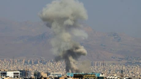 Guerre Israël-Iran : la télévision d’Etat à Téhéran ciblée par une frappe israélienne