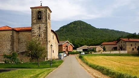La Diputación Foral de Álava facilita poner en alquiler viviendas rurales con total seguridad