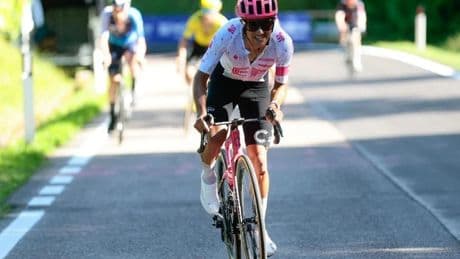 Richard Carapaz resetea el Giro