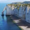 Beroemde kliffen van Étretat gaan deels op slot: “Het moest er ooit van komen”