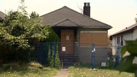 ‘Its become a magnet’: Vacant home draws ire of East Vancouver neighbours