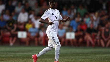 Manchester United match abandoned after midfielder suffers head injury