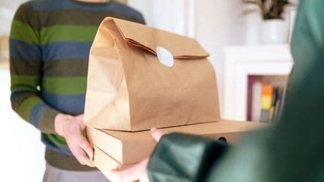 Woman terrified as delivery driver hands her eerie note about 'dangerous' street