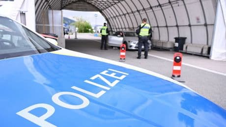 Almanya-Çekya sınırında bir kişi, polis kurşunuyla öldü