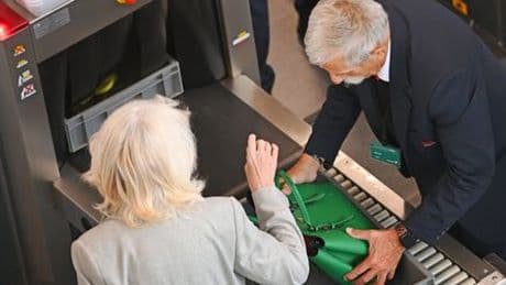 Flüge: Mehr Flüssigkeit im Handgepäck - EU genehmigt neue Scanner