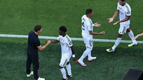 Los vicios del Madrid, las "certezas" de Xabi Alonso y un mercado de decisiones: Carreras, Rodrygo, Gonzalo... Y más fichajes
