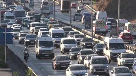 İstanbul’da iş çıkışı trafiği kilitlendi! Yoğunluk yüzde 72’ye ulaştı