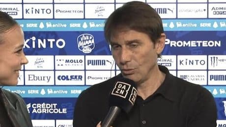 Napoli, Conte show tra tv e conferenza: &quot;Abbiamo l'osso in bocca, come ca**o si fa a non soffrire!&quot;